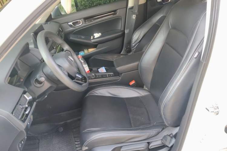 Used Honda Civic 2022 240TURBO CVT Dynamic Edition Left Front Seat