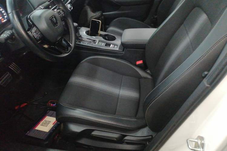 Used Honda Civic 2022 240TURBO CVT Dynamic Edition Left Front Seat