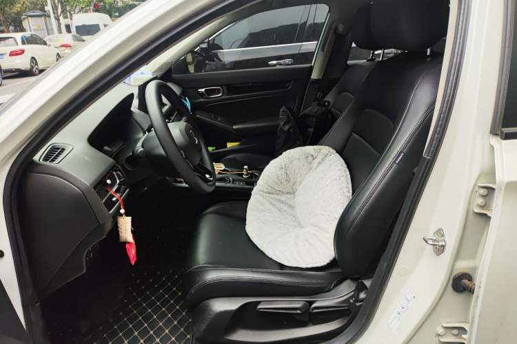 Used Honda Civic 2022 240TURBO CVT Dynamic Edition Left Front Seat