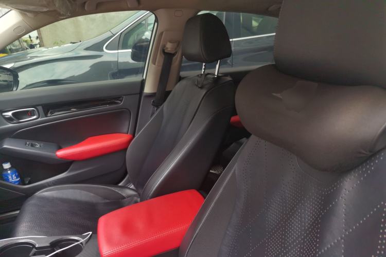 Used Honda Civic 2022 240TURBO CVT Dynamic Edition Left Front Seat