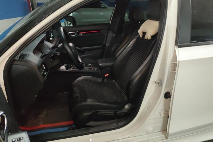 Used Honda Civic 2022 240TURBO CVT Dynamic Edition Left Front Seat