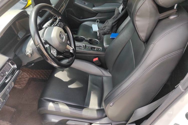 Used Honda Civic 2022 240TURBO CVT Dynamic Edition Left Front Seat