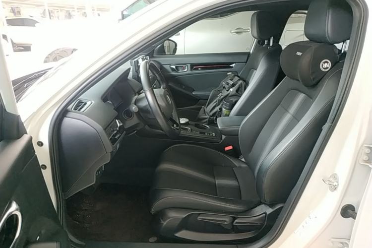 Used Honda Civic 2022 240TURBO CVT Dynamic Edition Left Front Seat
