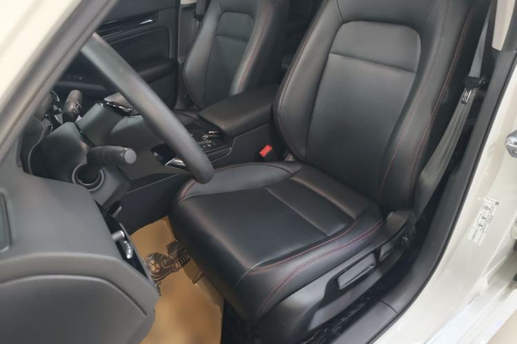 Used Honda Civic 2022 240TURBO CVT Dynamic Edition Left Front Seat