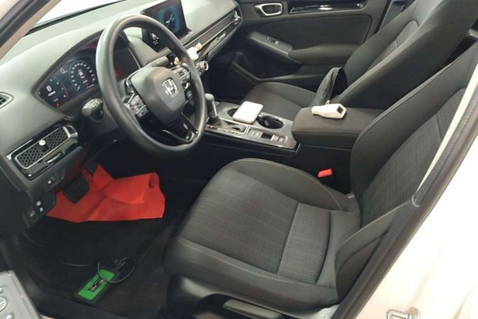 Used Honda Civic 2022 240TURBO CVT Dynamic Edition Left Front Seat
