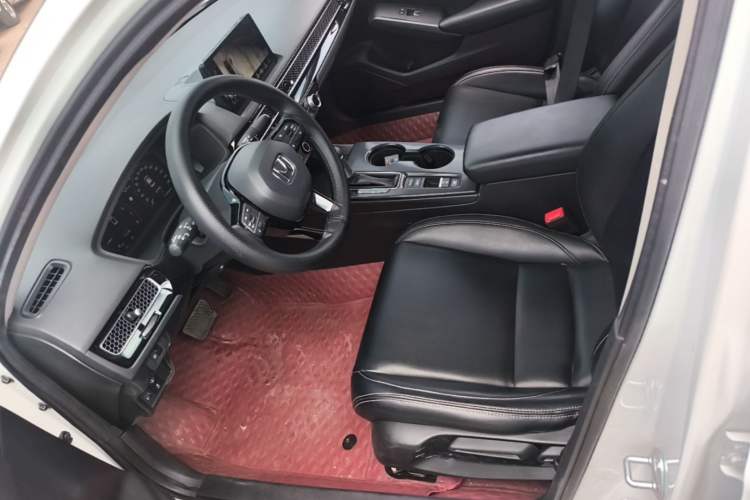 Used Honda Civic 2022 240TURBO CVT Dynamic Edition Left Front Seat
