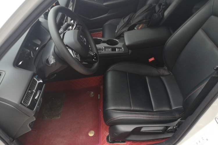 Used Honda Civic 2022 240TURBO CVT Dynamic Edition Left Front Seat