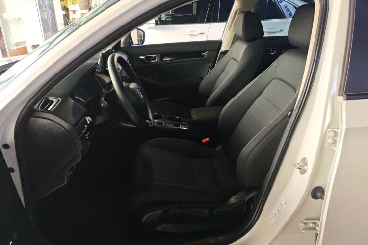 Used Honda Civic 2022 240TURBO CVT Dynamic Edition Left Front Seat
