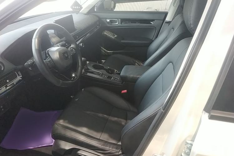 Used Honda Civic 2022 240TURBO CVT Dynamic Edition Left Front Seat