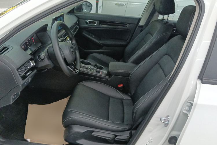 Used Honda Civic 2022 240TURBO CVT Dynamic Edition Left Front Seat