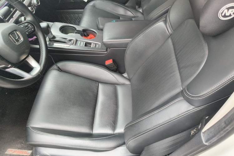 Used Honda Civic 2022 240TURBO CVT Dynamic Control Version Left Front Seat