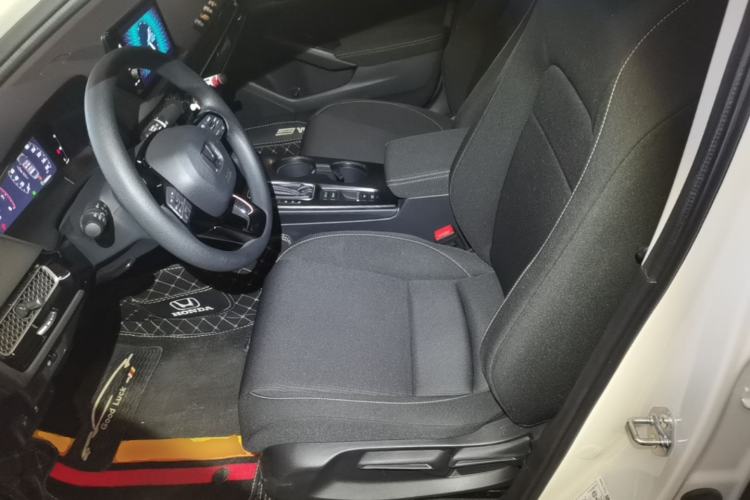 Used Honda Civic 2022 240TURBO CVT Dynamic Edition Left Front Seat