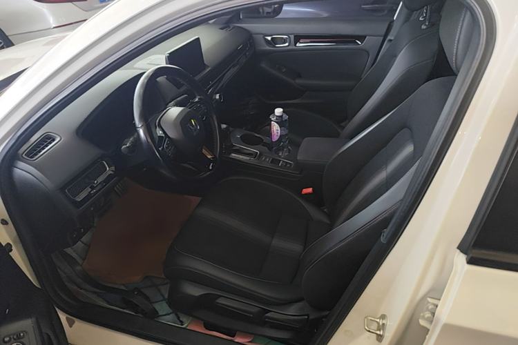 Used Honda Civic 2022 240TURBO CVT Dynamic Edition Left Front Seat