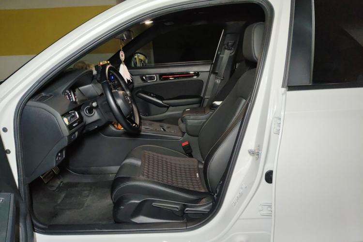 Used Honda Civic 2022 240TURBO CVT Dynamic Edition Left Front Seat
