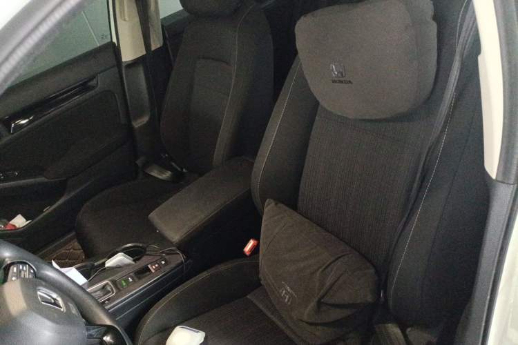 Used Honda Civic 2022 240TURBO CVT Dynamic Edition Left Front Seat