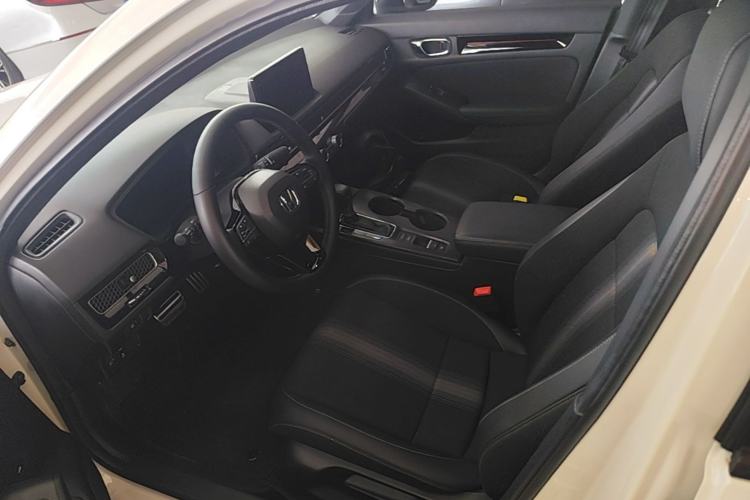 Used Honda Civic 2022 240TURBO CVT Dynamic Edition Left Front Seat