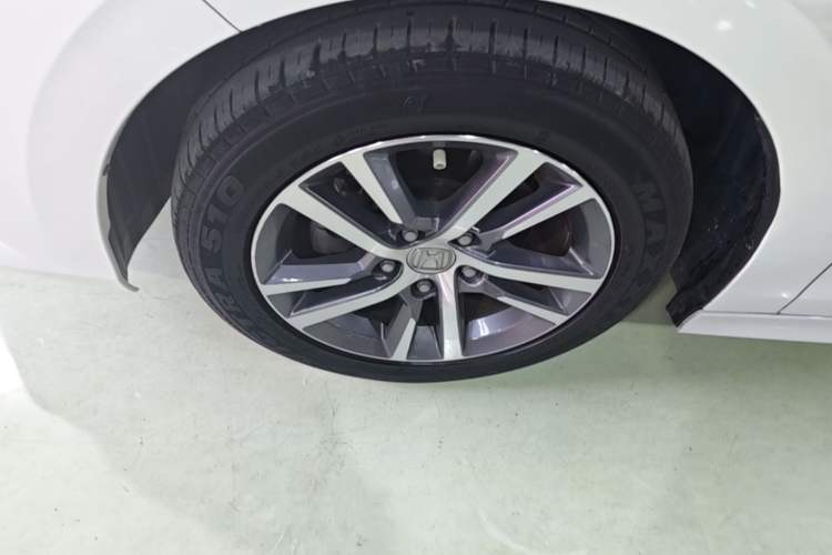 Used Honda Civic 2022 240TURBO CVT Dynamic Edition Left Front Wheel Hub