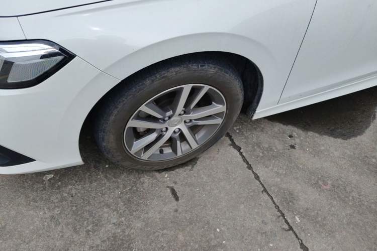 Used Honda Civic 2022 240TURBO CVT Dynamic Edition Left Front Wheel Hub