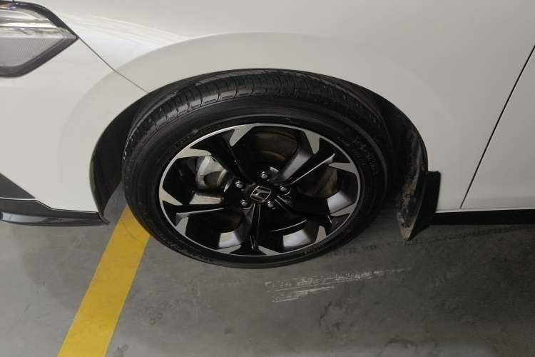 Used Honda Civic 2022 240TURBO CVT Dynamic Edition Left Front Wheel Hub