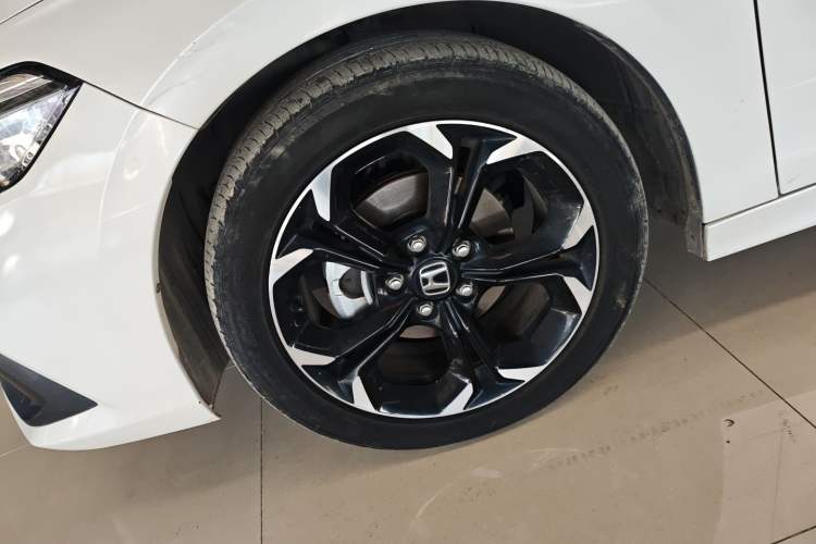 Used Honda Civic 2022 240TURBO CVT Dynamic Edition Left Front Wheel Hub