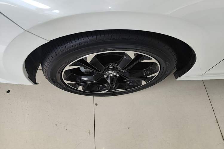 Used Honda Civic 2022 240TURBO CVT Dynamic Edition Left Front Wheel Hub