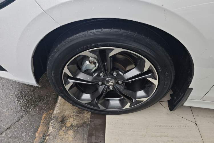 Used Honda Civic 2022 240TURBO CVT Dynamic Control Version Left Front Wheel Hub