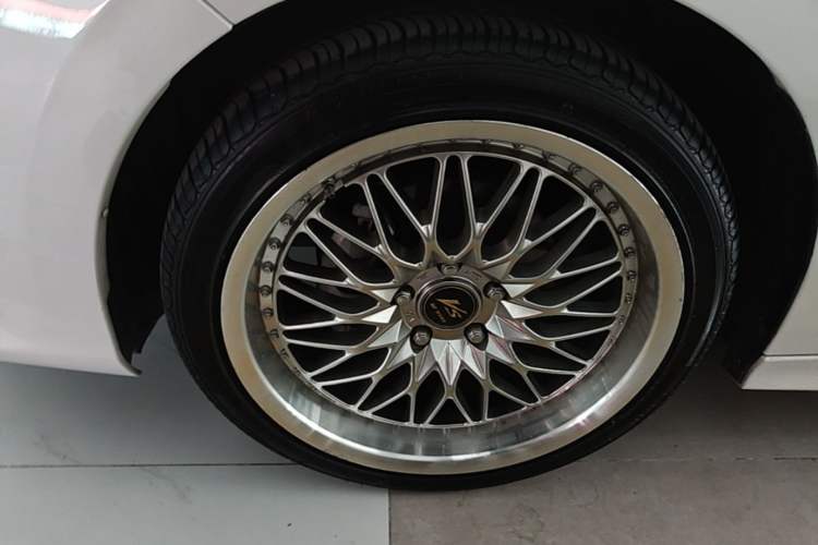 Used Honda Civic 2022 240TURBO CVT Dynamic Edition Left Front Wheel Hub