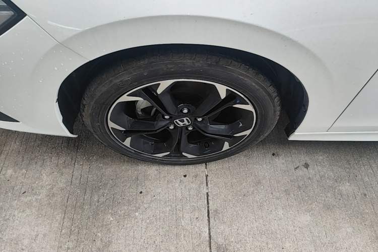 Used Honda Civic 2022 240TURBO CVT Dynamic Edition Left Front Wheel Hub