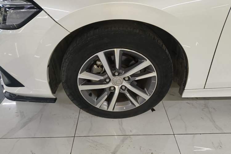 Used Honda Civic 2022 240TURBO CVT Dynamic Edition Left Front Wheel Hub