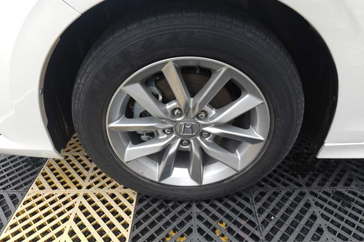 Used Honda Civic 2022 180TURBO CVT Shangdong Edition Left Front Wheel Hub