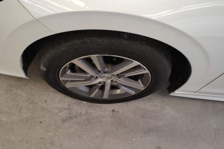 Used Honda Civic 2022 240TURBO CVT Dynamic Edition Left Front Wheel Hub