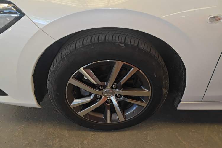 Used Honda Civic 2022 180TURBO CVT Shangqing Edition Left Front Wheel Hub