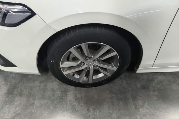Used Honda Civic 2022 240TURBO CVT Dynamic Edition Left Front Wheel Hub