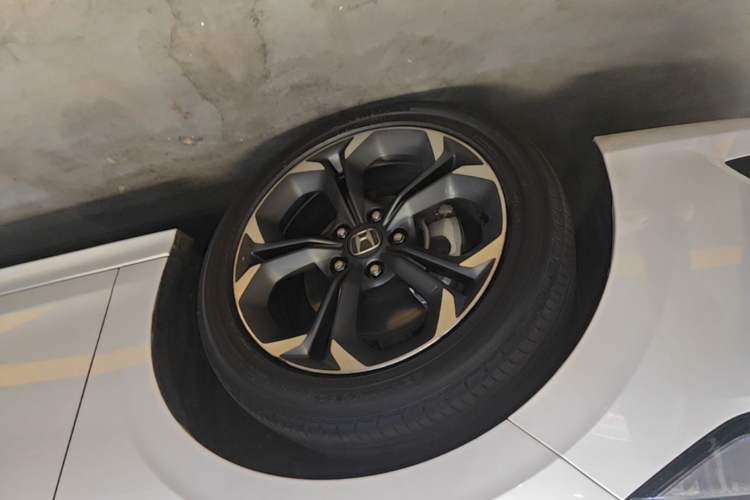 Used Honda Civic 2022 240TURBO CVT Dynamic Control Version Left Front Wheel Hub