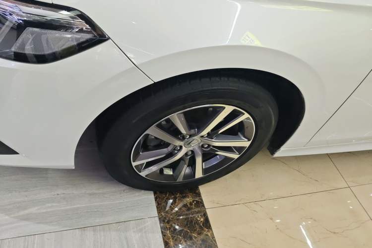 Used Honda Civic 2022 240TURBO CVT Dynamic Edition Left Front Wheel Hub