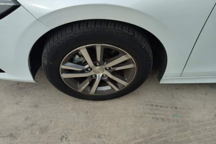Used Honda Civic 2022 240TURBO CVT Dynamic Edition Left Front Wheel Hub