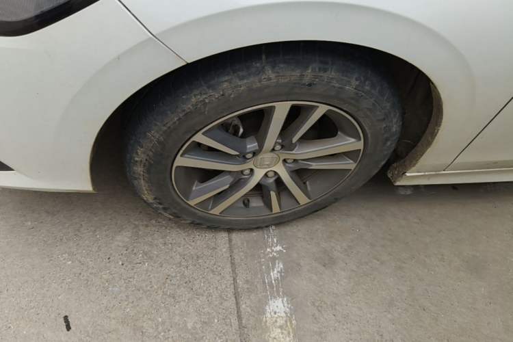 Used Honda Civic 2022 240TURBO CVT Dynamic Edition Left Front Wheel Hub