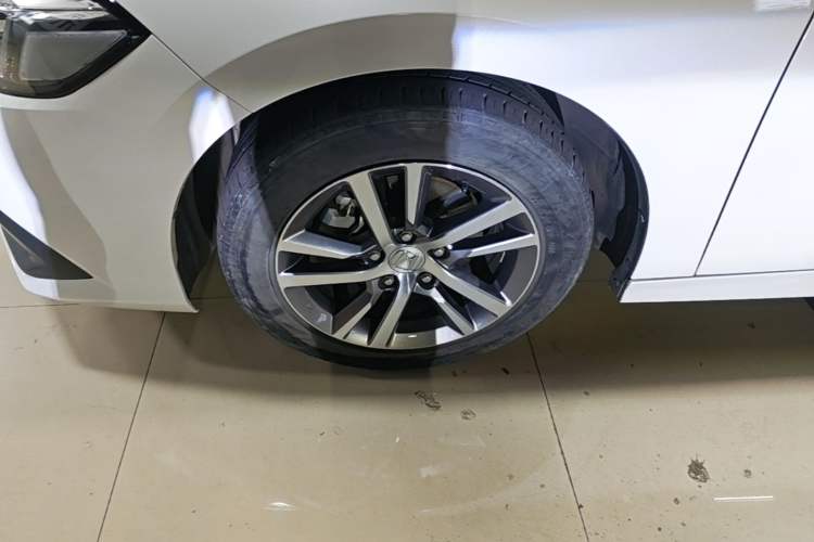 Used Honda Civic 2022 240TURBO CVT Dynamic Edition Left Front Wheel Hub