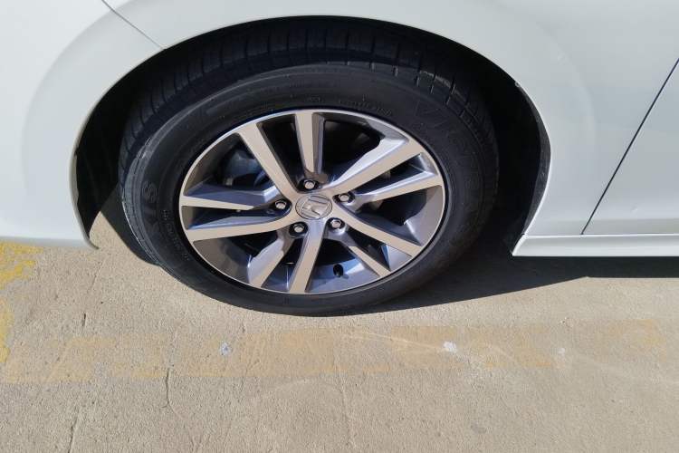 Used Honda Civic 2022 240TURBO CVT Dynamic Edition Left Front Wheel Hub