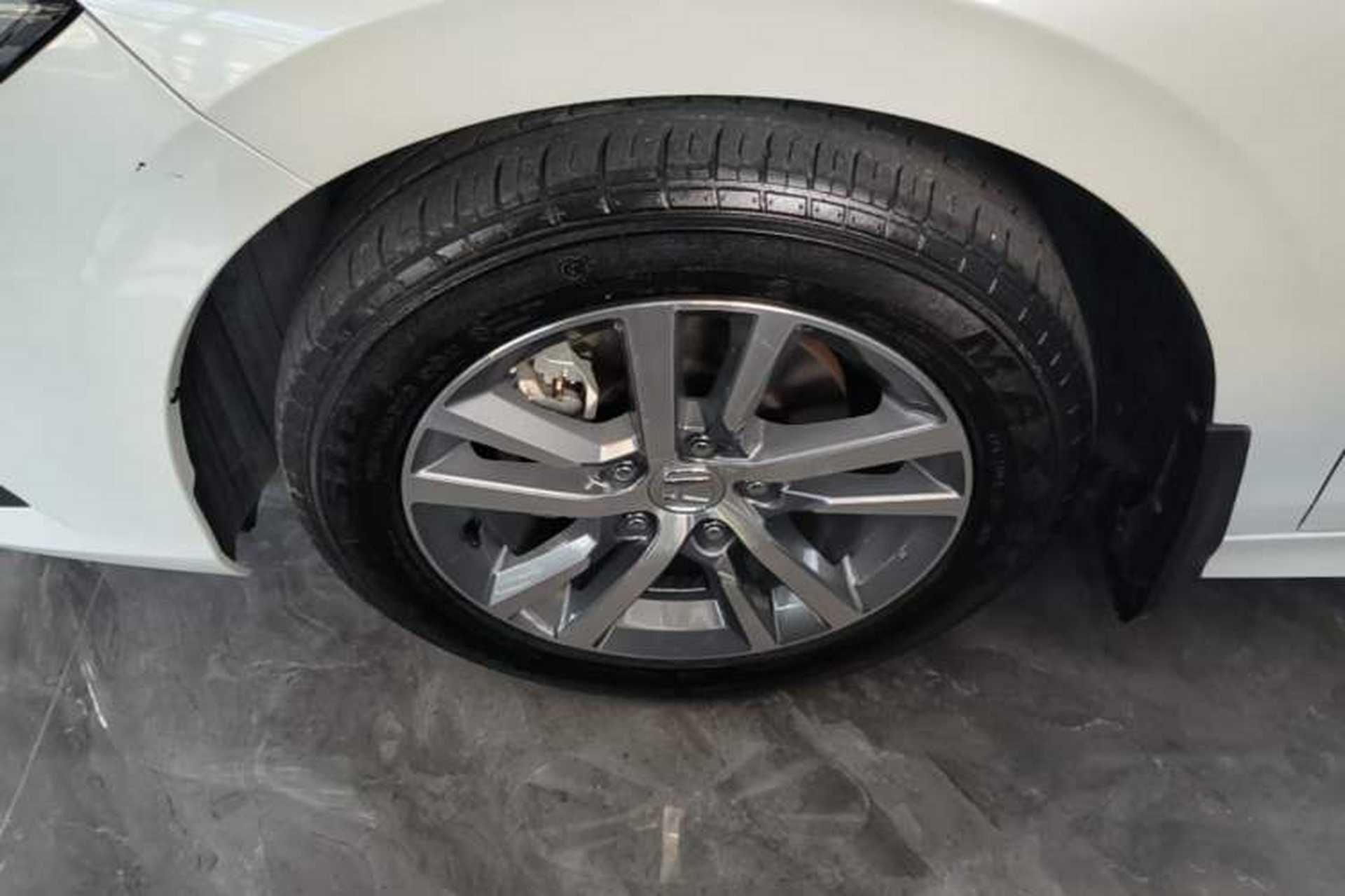 Used Honda Civic 2022 240TURBO CVT Dynamic Edition Left Front Wheel Hub