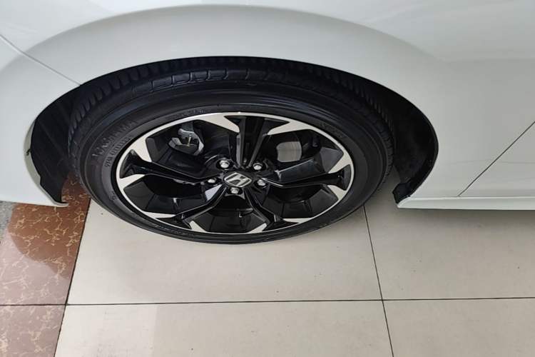 Used Honda Civic 2022 240TURBO CVT Dynamic Edition Left Front Wheel Hub
