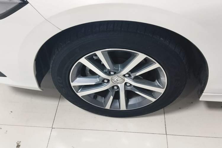 Used Honda Civic 2022 240TURBO CVT Dynamic Edition Left Front Wheel Hub