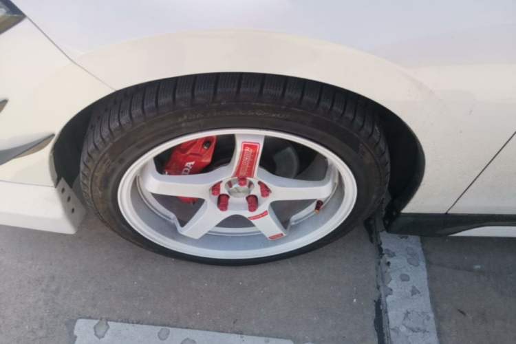 Used Honda Civic 2022 240TURBO CVT Dynamic Edition Left Front Wheel Hub