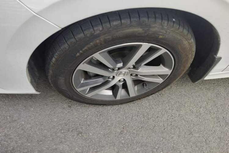 Used Honda Civic 2022 240TURBO CVT Dynamic Edition Left Front Wheel Hub