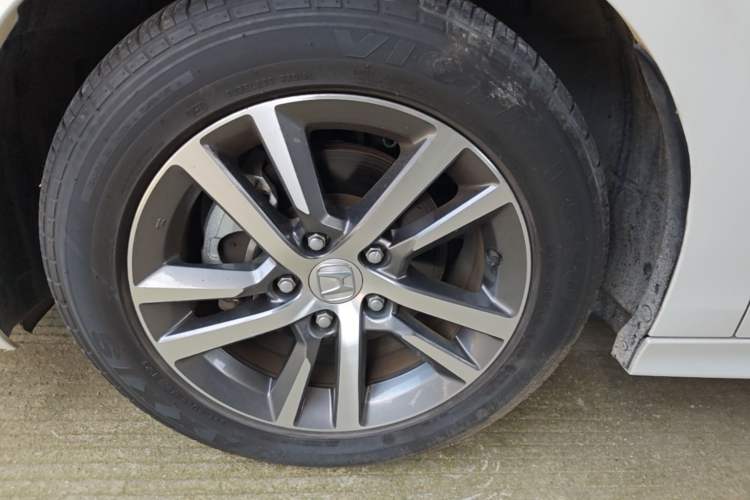 Used Honda Civic 2022 240TURBO CVT Jingcheng Edition Left Front Wheel Hub