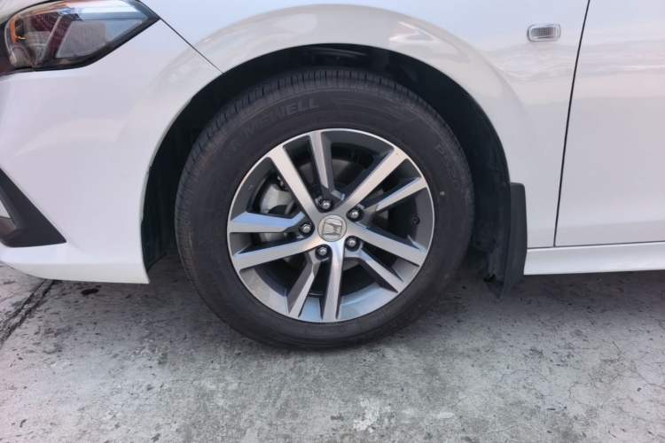 Used Honda Civic 2022 180TURBO CVT Shangqing Edition Left Front Wheel Hub
