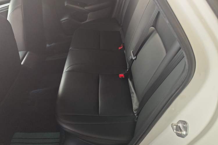 Used Honda Civic 2022 240TURBO CVT Dynamic Edition Left Rear Seat