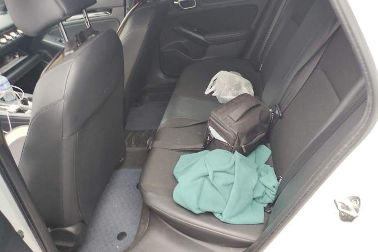 Used Honda Civic 2022 240TURBO CVT Dynamic Edition Left Rear Seat