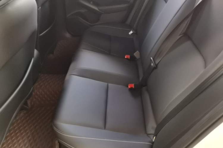 Used Honda Civic 2022 240TURBO CVT Dynamic Edition Left Rear Seat