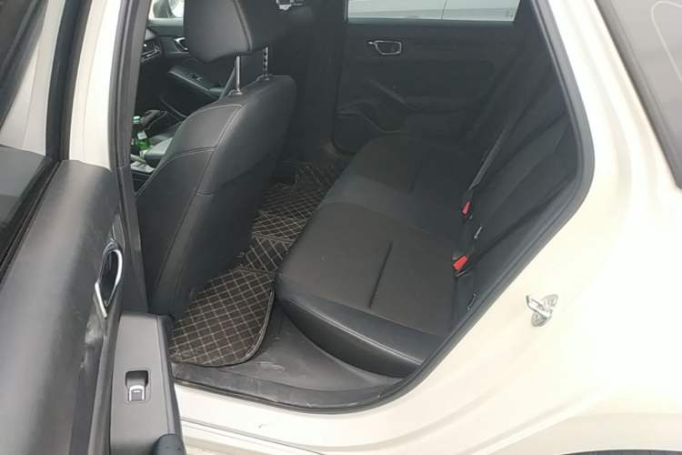 Used Honda Civic 2022 240TURBO CVT Dynamic Edition Left Rear Seat